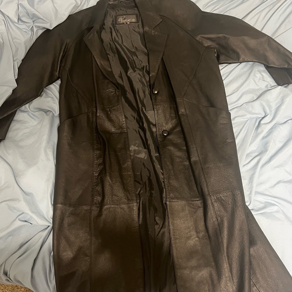 V Tirage Leather Trench Coat